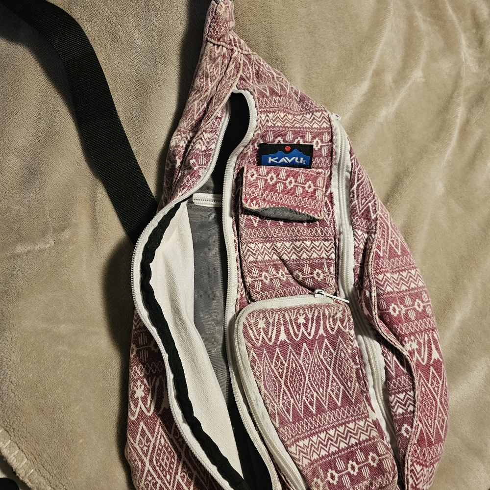KAVU